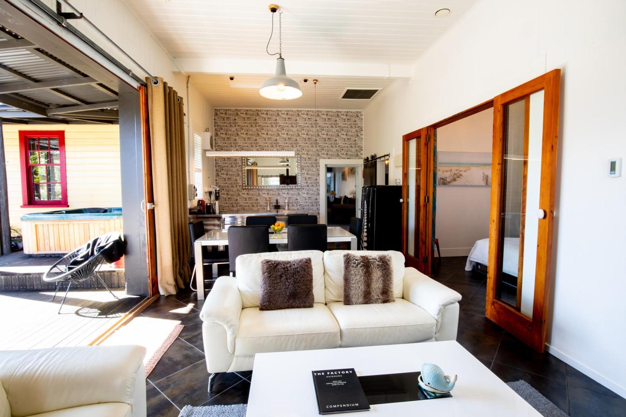The Factory Luxury Accomodation Kaikoura Eksteriør bilde